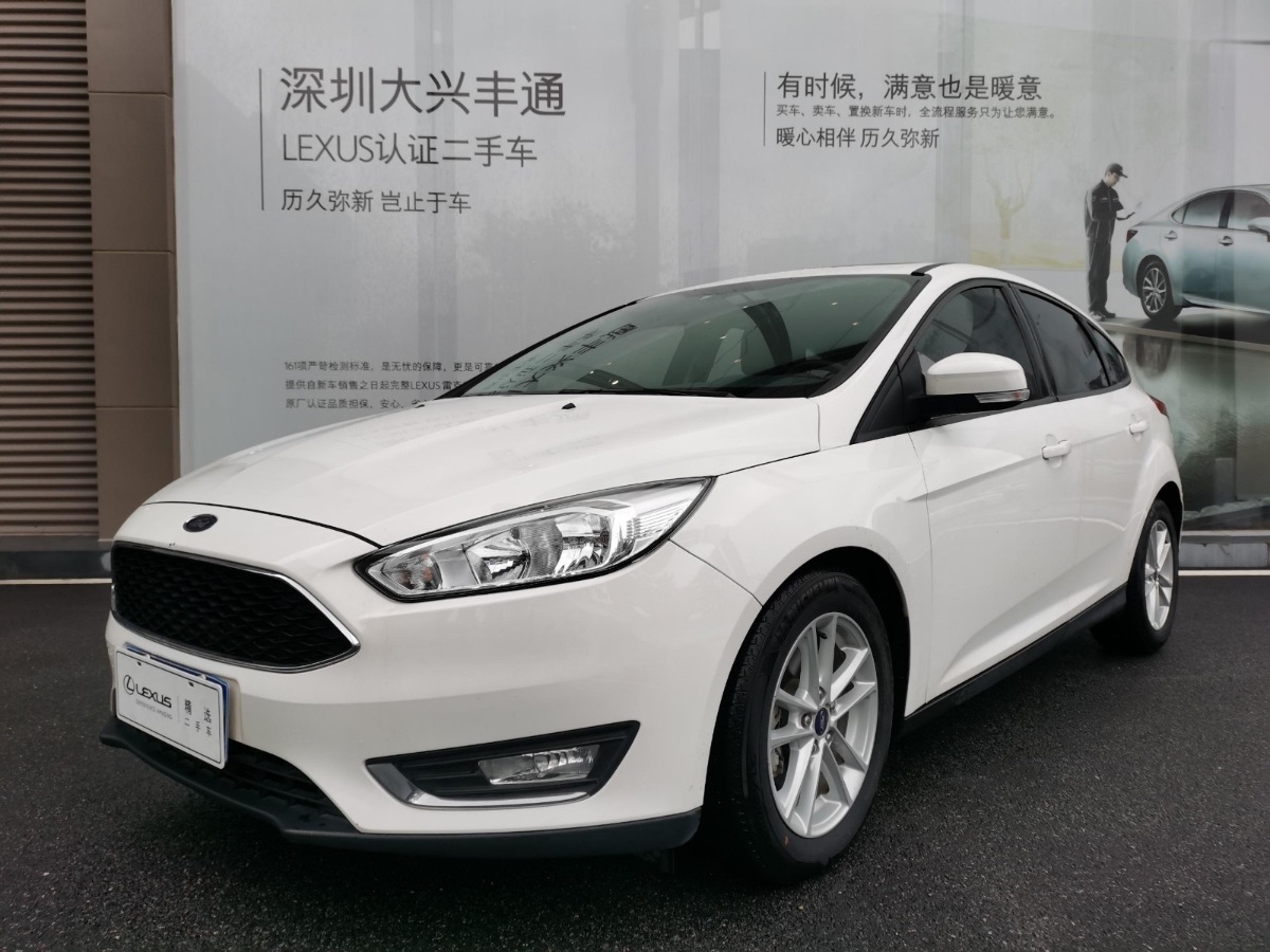 2017 Ford Focus 1.0T manual and automatic EcoBoost 125 super stylish intelligent version 73,000 kilometers