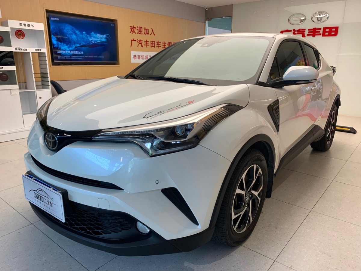 2018 Toyota C-HR 2.0 Classless Luxury Version 55,000 Kilometers