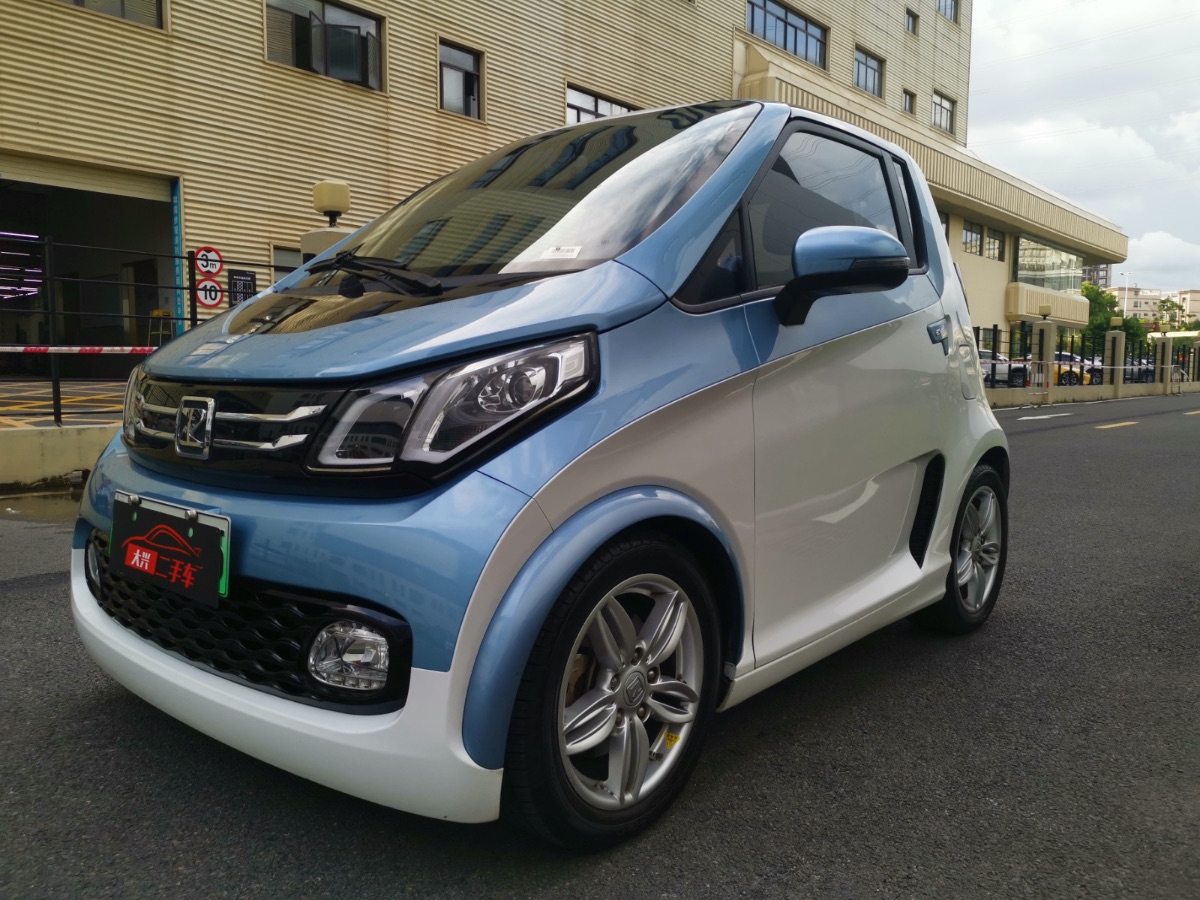 2016 model Zhongtai E200 technology version 31,80 kilometers