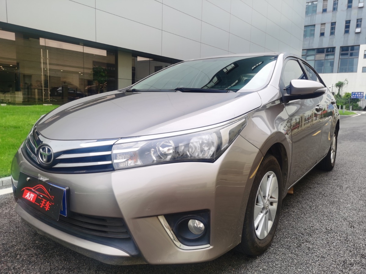 2017 Toyota Corolla 1.6 stepless GL (revamped) 107,000 kilometers