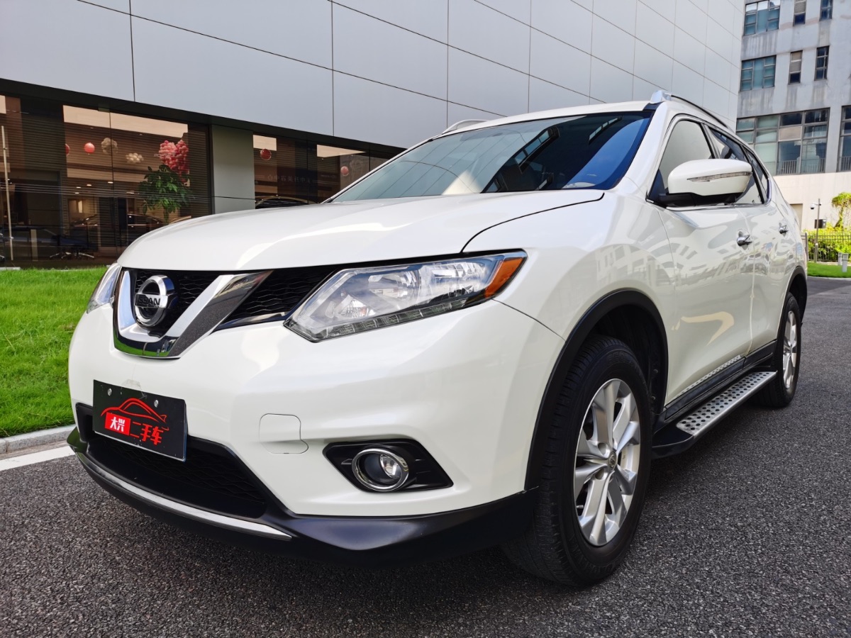 2014 Nissan Qijun 2.5 stepless XL ITS four-wheel drive luxury version 72,000 kilometers