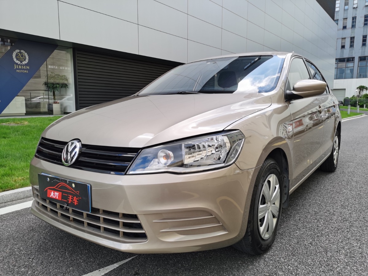 2013 Volkswagen Jetta 1.4 Manual Fashion 110,000 kilometers