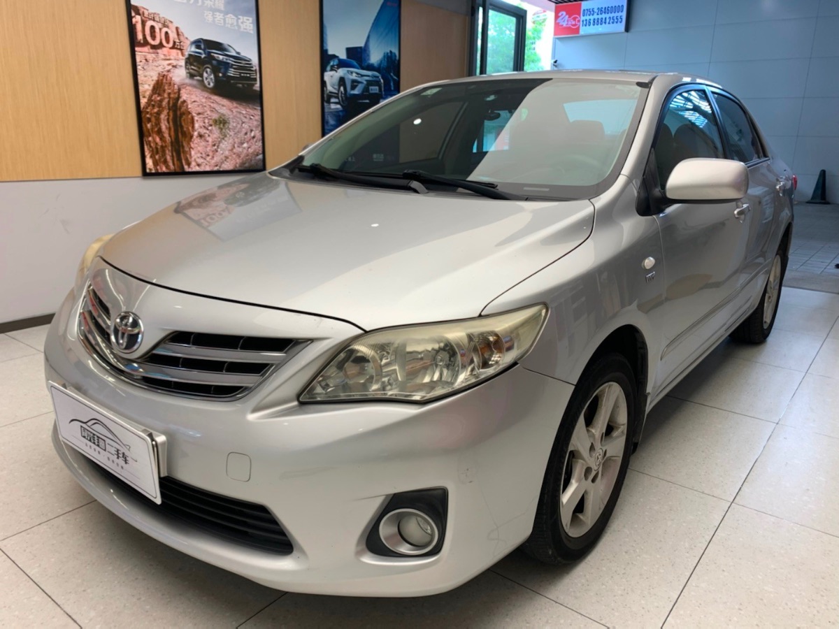 2012 Toyota Corolla 1.8 stepless GL-i dazzling version 140,000 kilometers