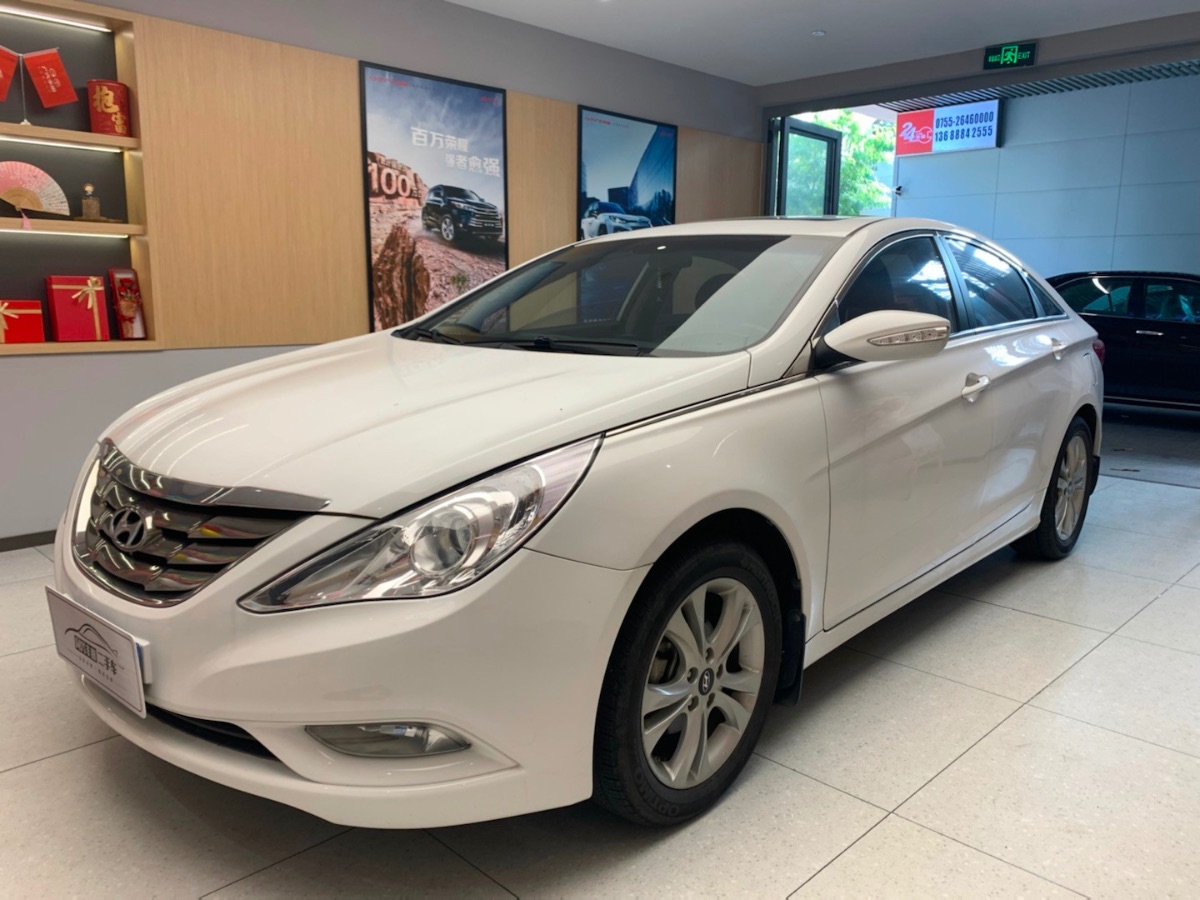 2011 Hyundai Sonata VIII 2.0L Automatic Leading Edition 110,000 kilometers