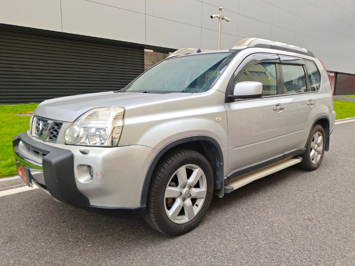 2010 Nissan Qijun 2.5 stepless XV Supreme Edition 134,000 kilometers