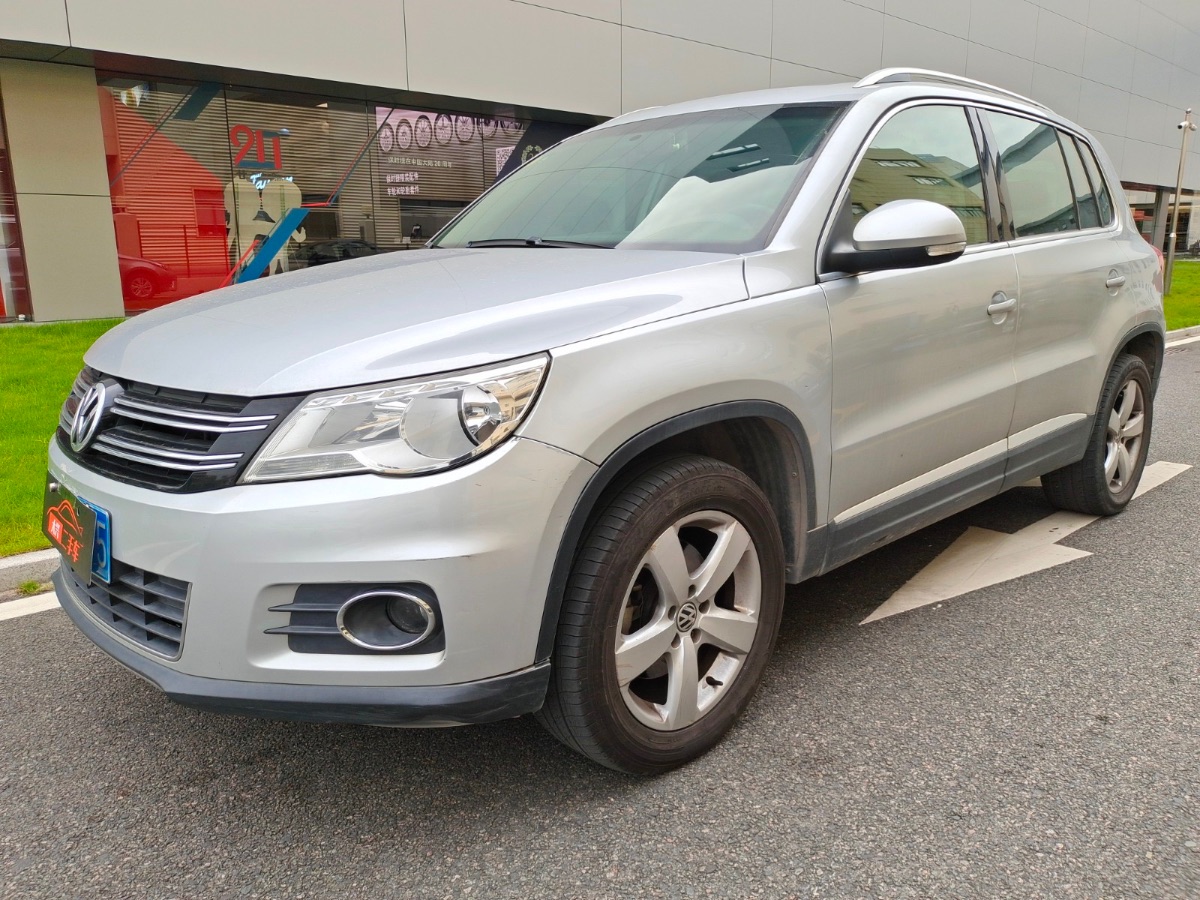 2010 Volkswagen Tiguan 2.0TSI manual self-integrated four-wheel drive elite version 250,000 kilometers